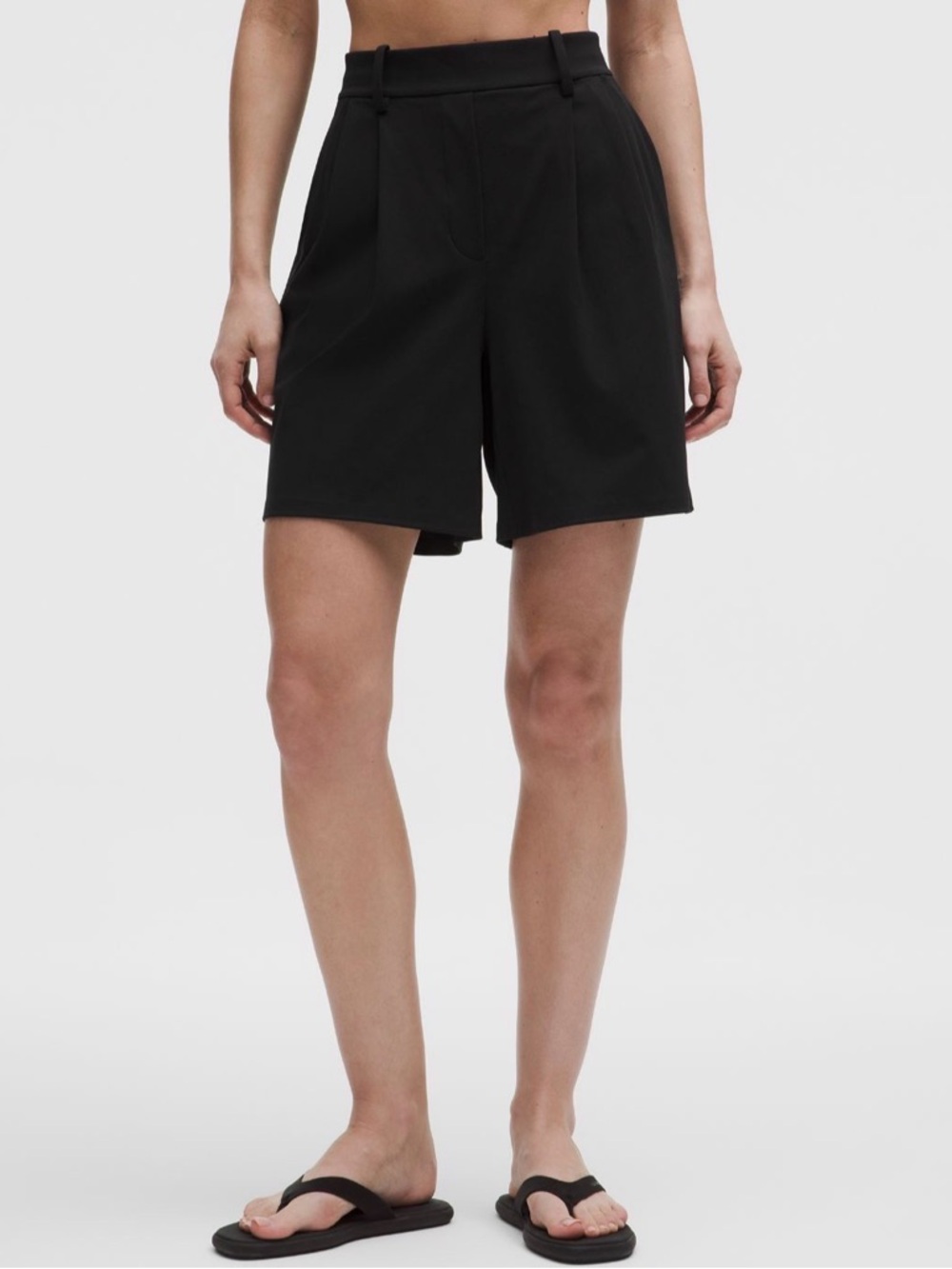 Lululemon Daydrift Pleated High-Rise Short 7", NWT, Black, Size L